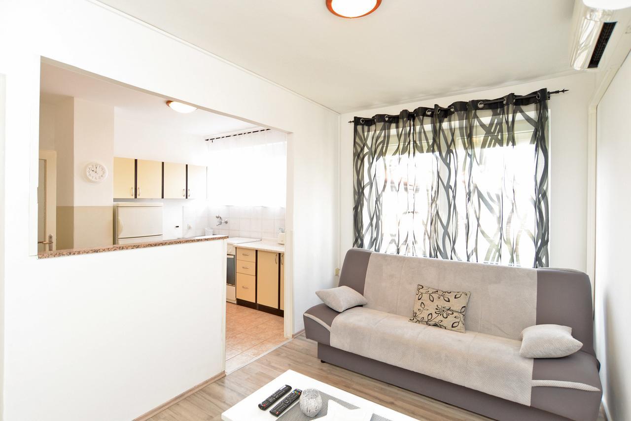Apartment Branko 1601 Fazana Exterior photo