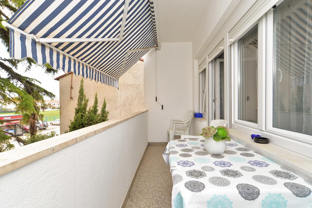 Apartment Branko 1601 Fazana Exterior photo